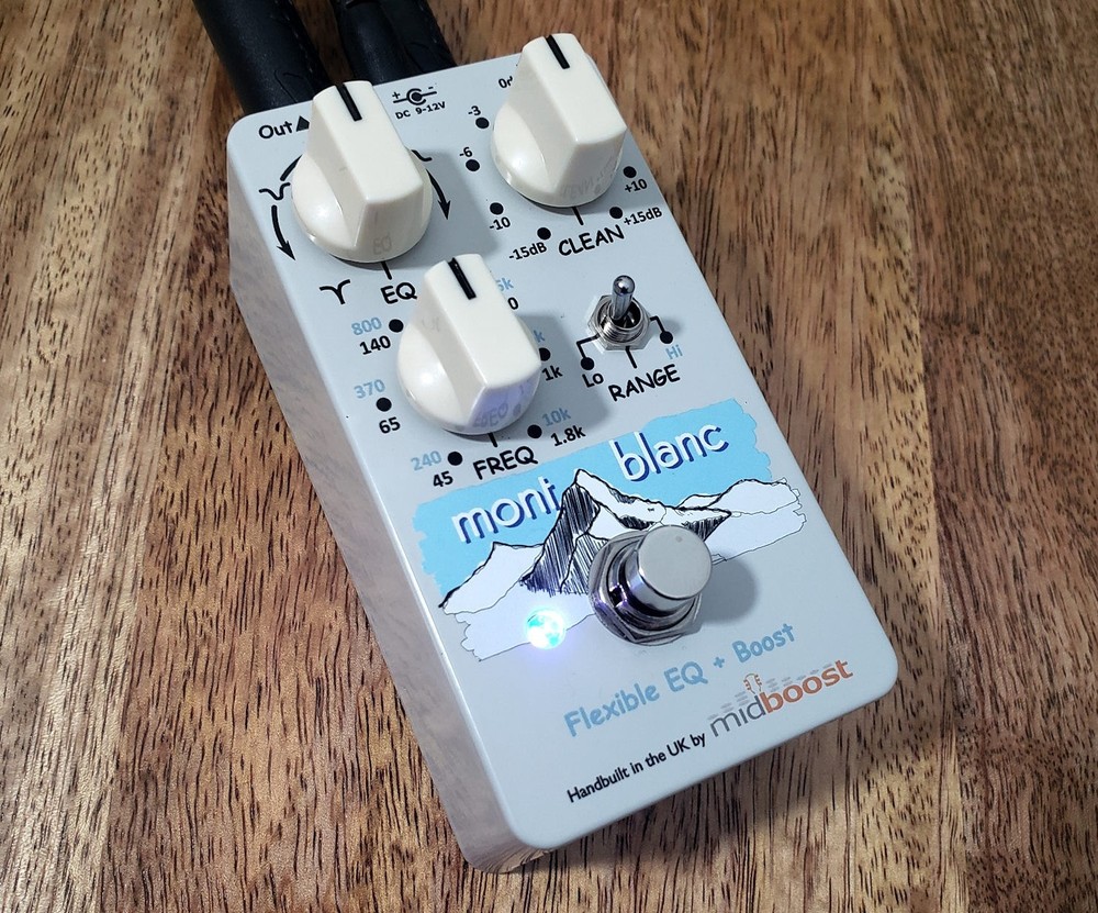 Handbuilt boutique semi-parametric EQ pedal with additional Clean Boost/Cut