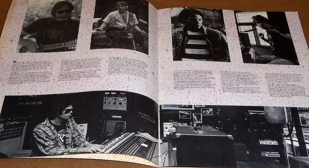 Neil Young 1983 Tour Book concert souvenir program Everybody's Rockin'