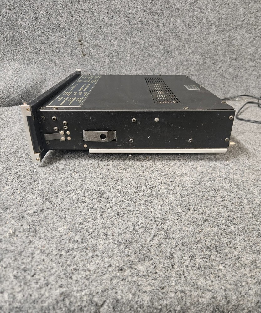 McIntosh MR500 Digital FM Stereo Tuner