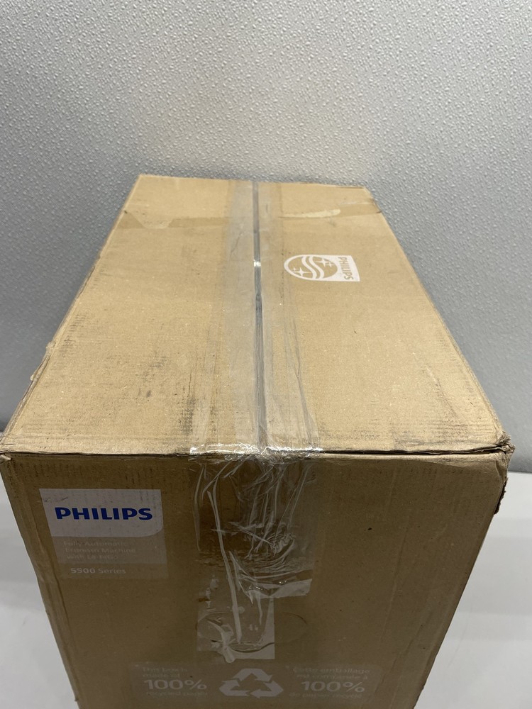 Philips 4400 Fully Automatic Espresso Machine With LatteGo & Iced Coffee New
