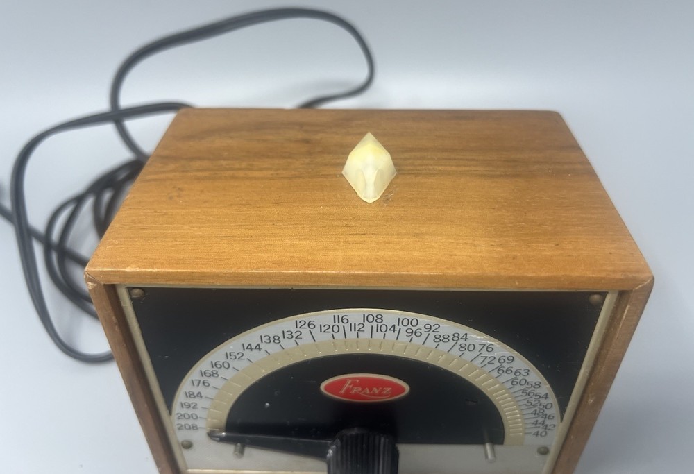 Franz Electric Metronome Vintage Model LM-FB-5 Solid Walnut WORKS! electronic