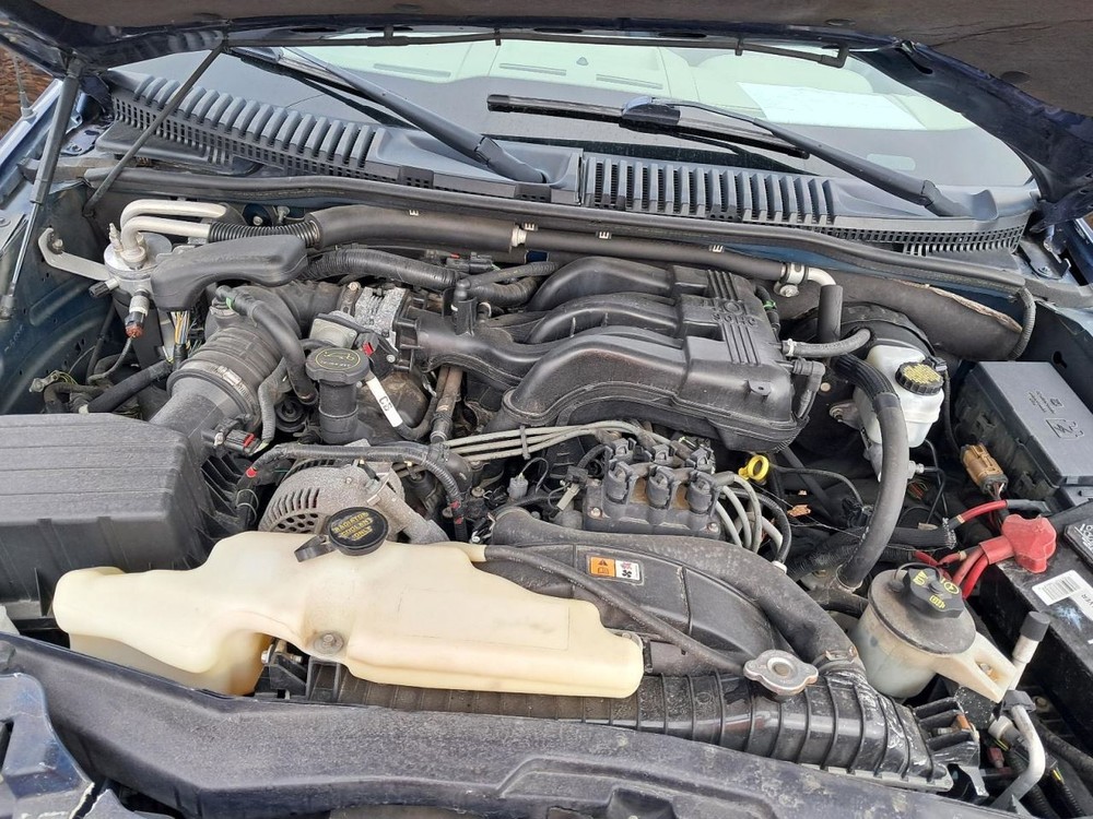 EXPLORER 2007 Glove Box 4815440