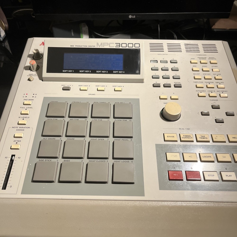 Akai MPC3000 Rhythm Machine Sampler Sequencer Vintage Japan