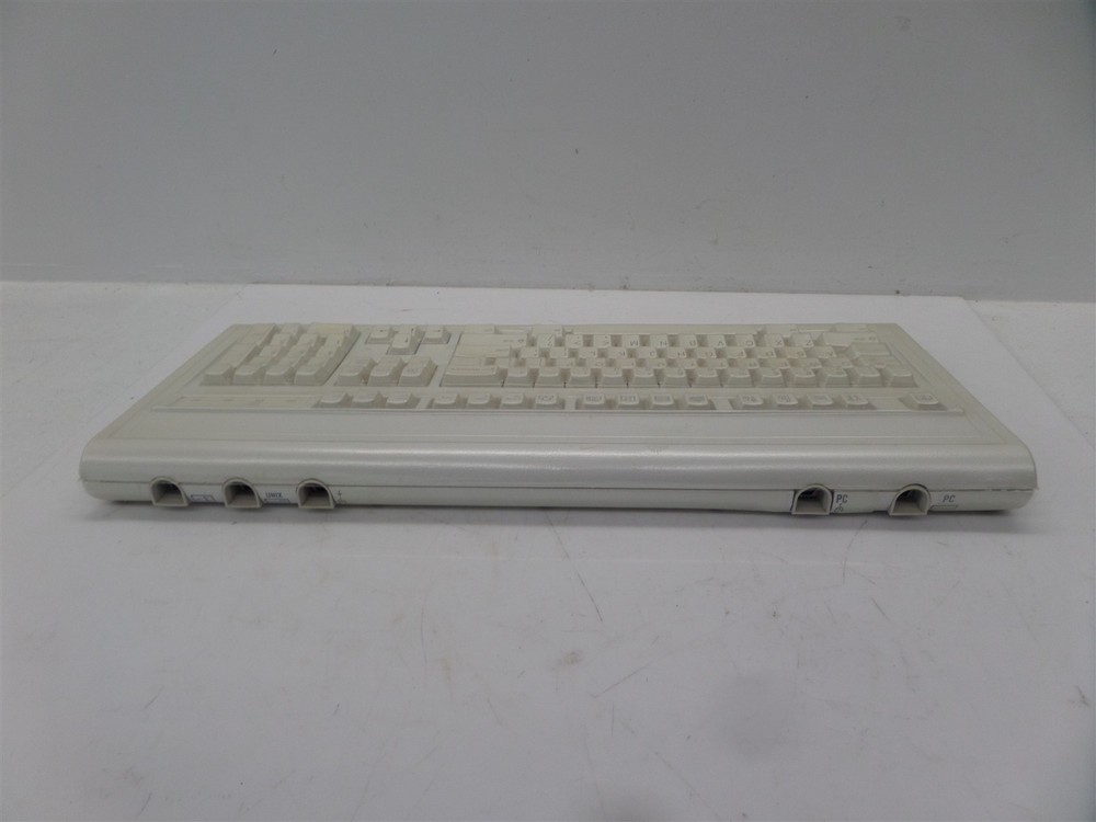 Siemens EKT-101 Clicky PS/2 Computer Keyboard w/ Protective Casing