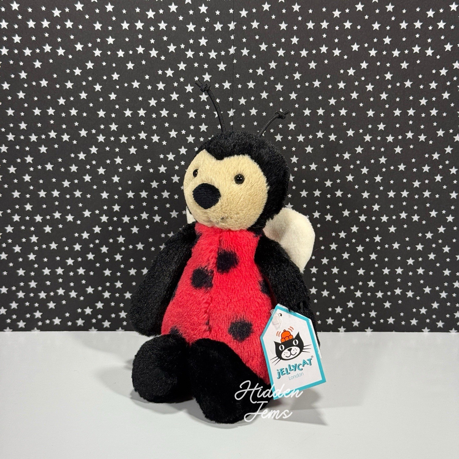 AUTHENTIC❣️Jellycat Small Bashful Ladybug - nwt, retired- SHIPS SAME DAY