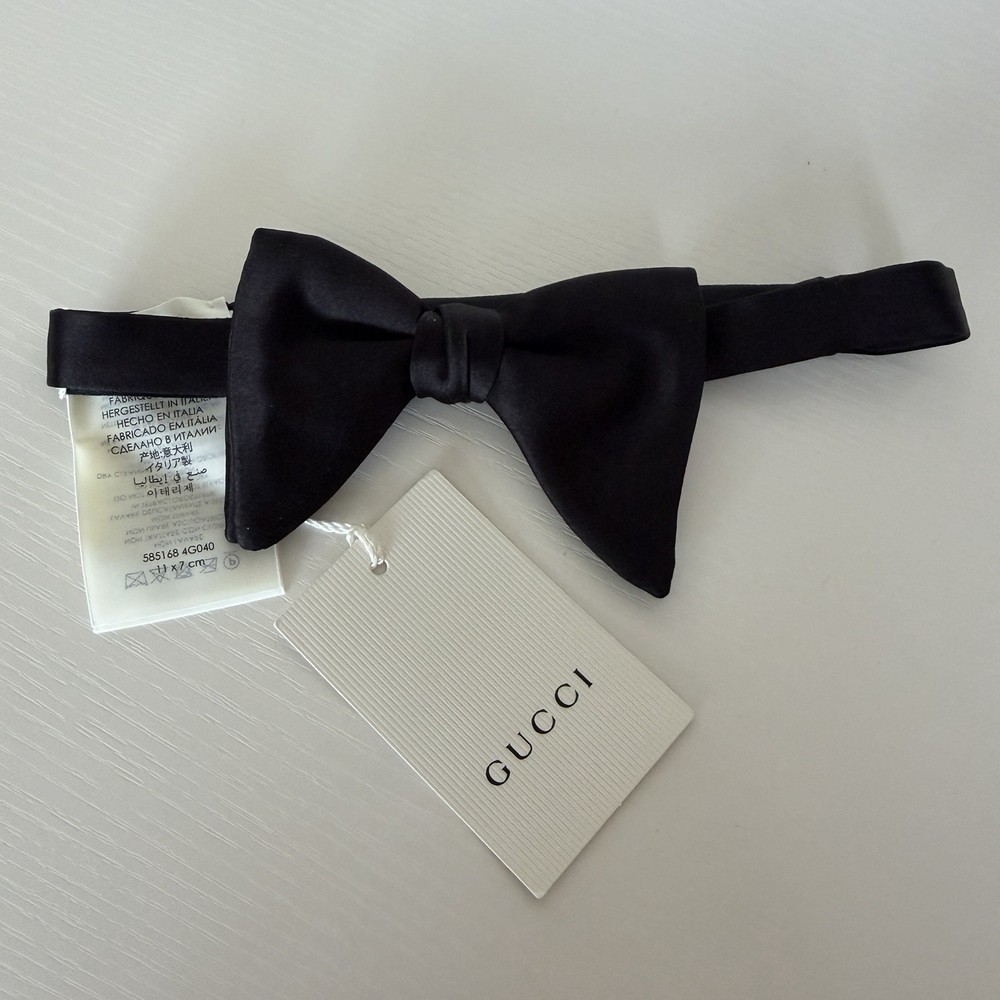NWT GUCCI BOW Black SILK 100% Authentic