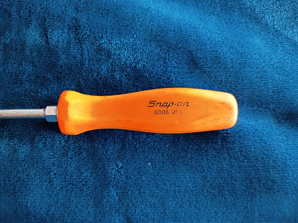 Snap-On Tools SDD6 Orange Hard Handle Screwdriver.