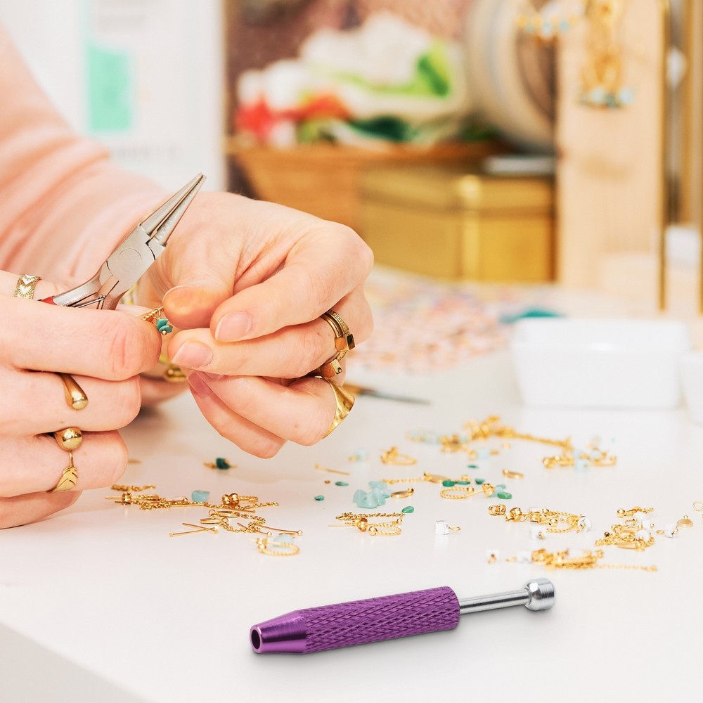 Sleek 4Claw Design PFor ICkup Tools Suitable for Various Tasks at Home