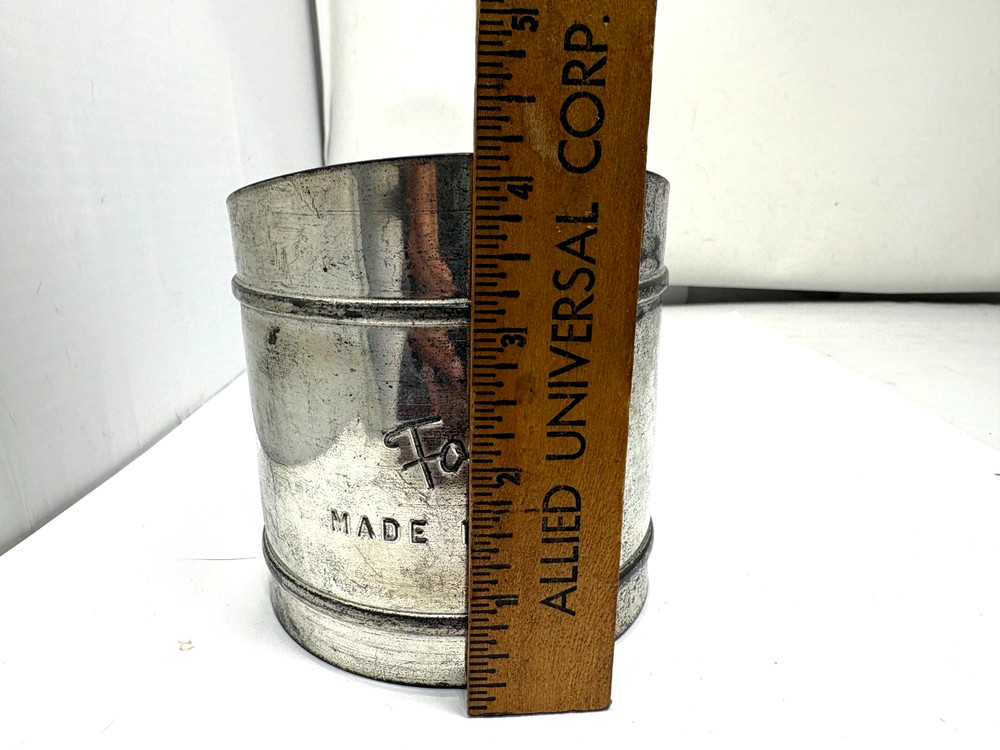 VINTAGE FOLEY FLOWER SIFTER