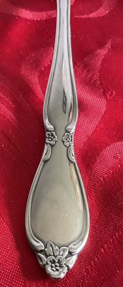 Oneida stainless Chatelaine 7 piece place setting EUC