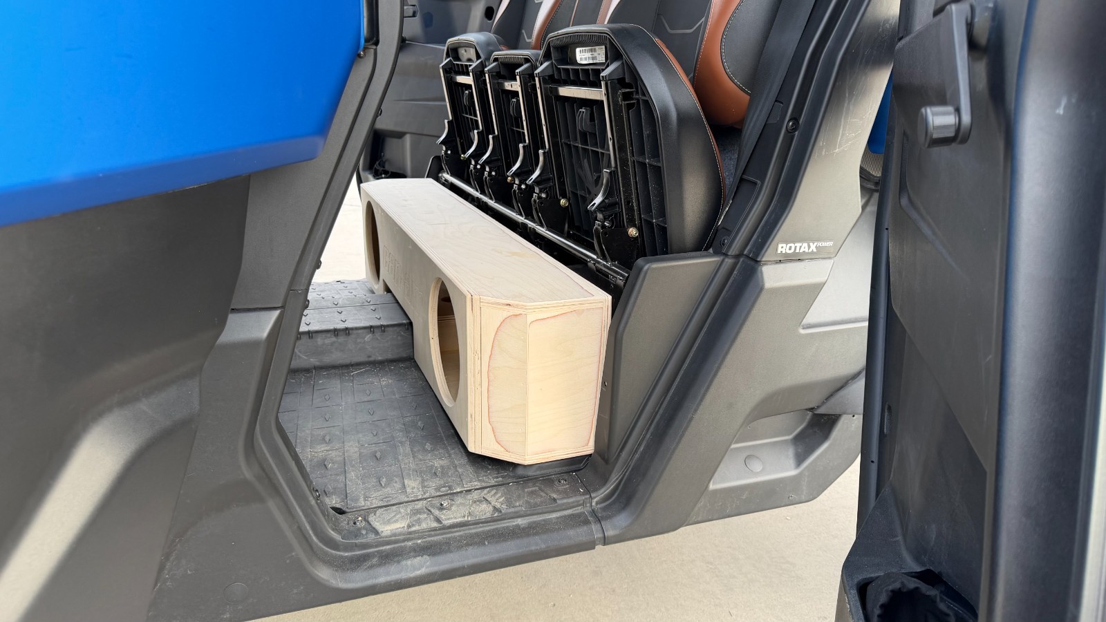 Can Am Defender 16-25 Under Seats Subwoofer Box 2X10" Sealed Birch 3/4