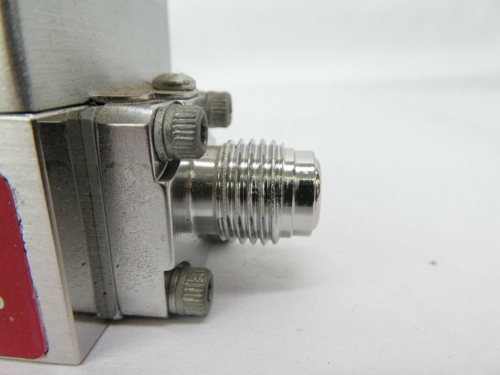 UNIT Instruments UFC-8160 Mass Flow Controller MFC 500 SCCM HCl Working Surplus