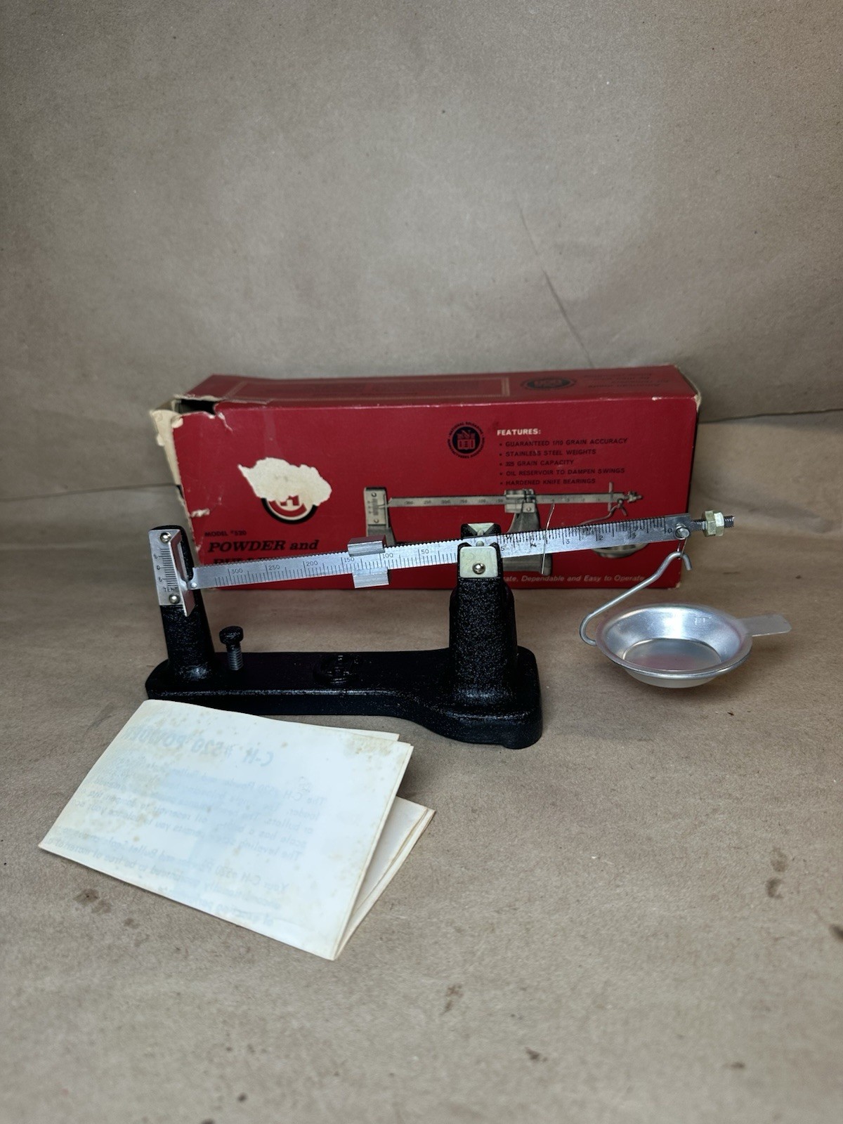C-H #520 Powder & Bullet Scale Reloading Scale w/ Box & Instructions
