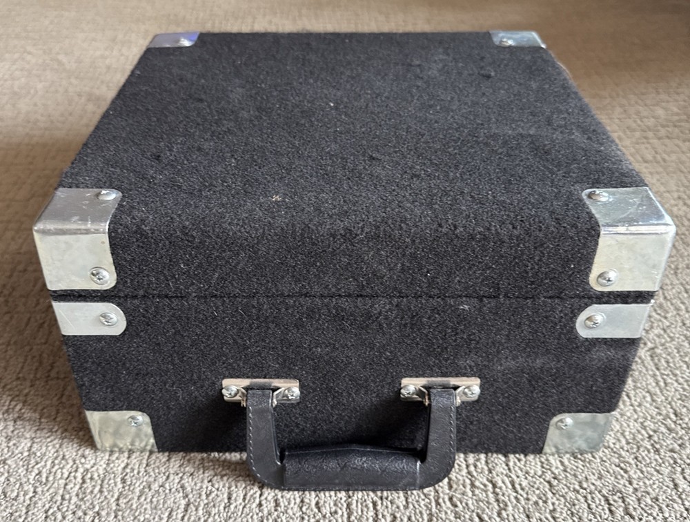 Grundorf CD Case DCV-112/BK Four Rows 2 Rows Compact Excellent Condition