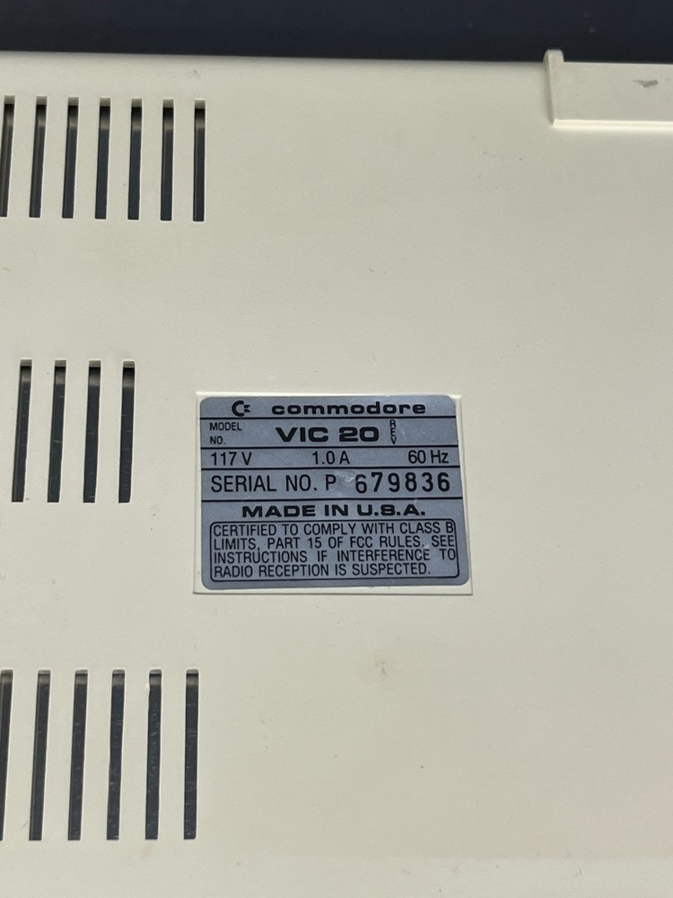 Commodore Vic 20 Retro Personal Computer Vintage 64; Clean