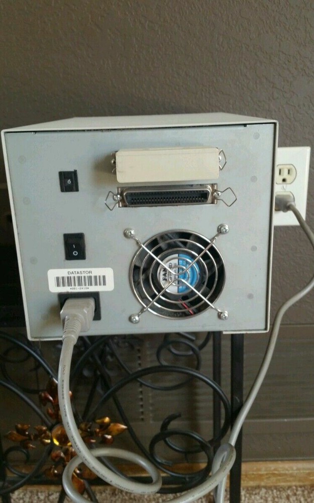 Rare Datastor XT Tabletop External SCSI Tape Drive