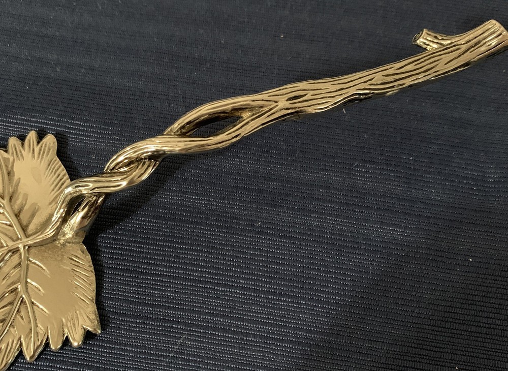 CAKE SERVER GODINGER SILVER ART - CHROME PLATED ( LEAF & BRANCH)