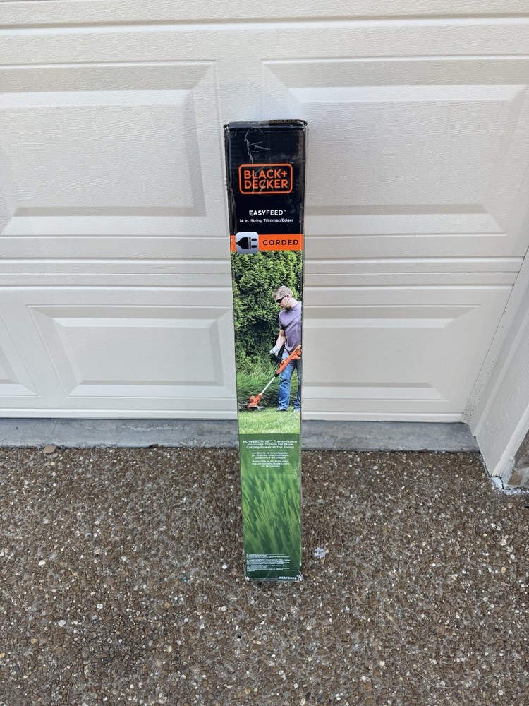 BLACK+DECKER EASYFEED 14 in. Corded String Trimmer Edger, Adjustable