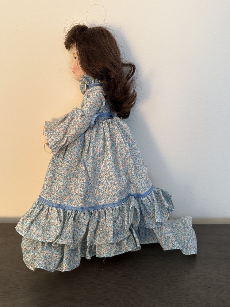 Haunted doll “Evelyn”