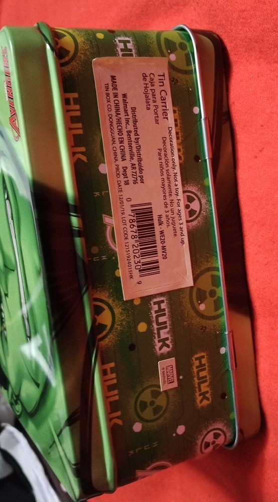 Marvel Avengers Hulk Tin Carrier 2019 Pre-owned Read Description