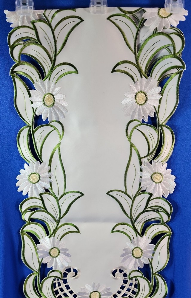 Runn White Daisy Ivory Table Linen Table Runner - New