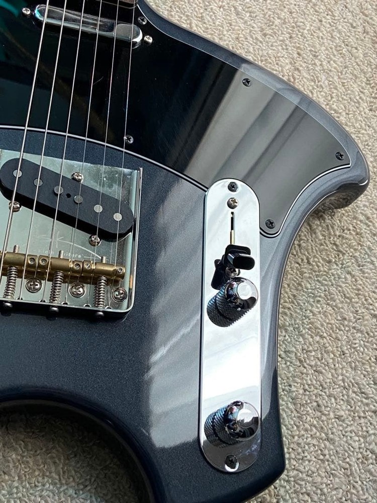 Klein Japan Stele Ash Glay Metallic