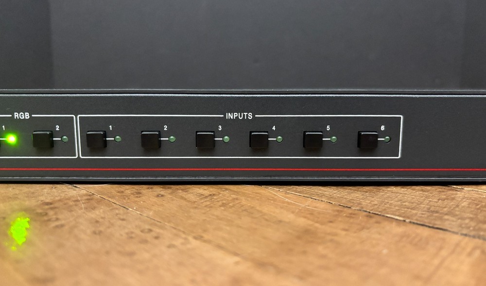 Extron MPS 602 SA Media Presentation Switcher (great working order!) bent ear