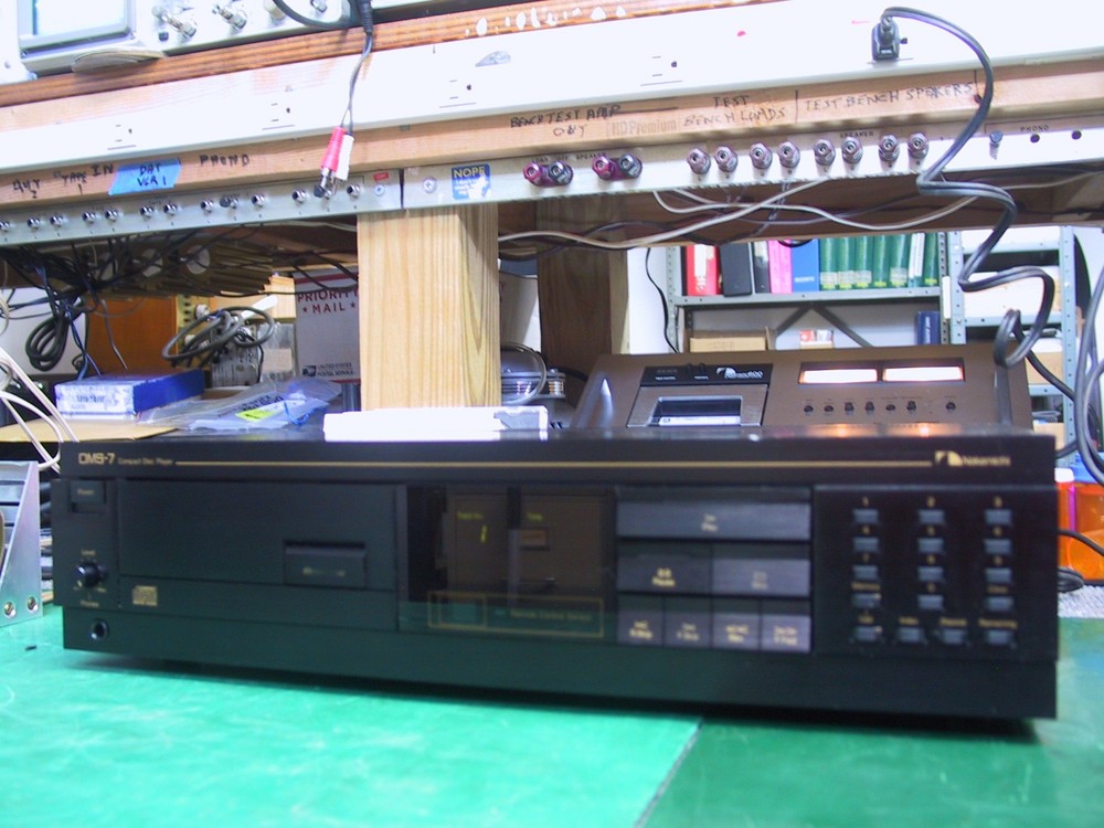 ORIGINAL NAKAMICHI OMS-7 CD PLAYER