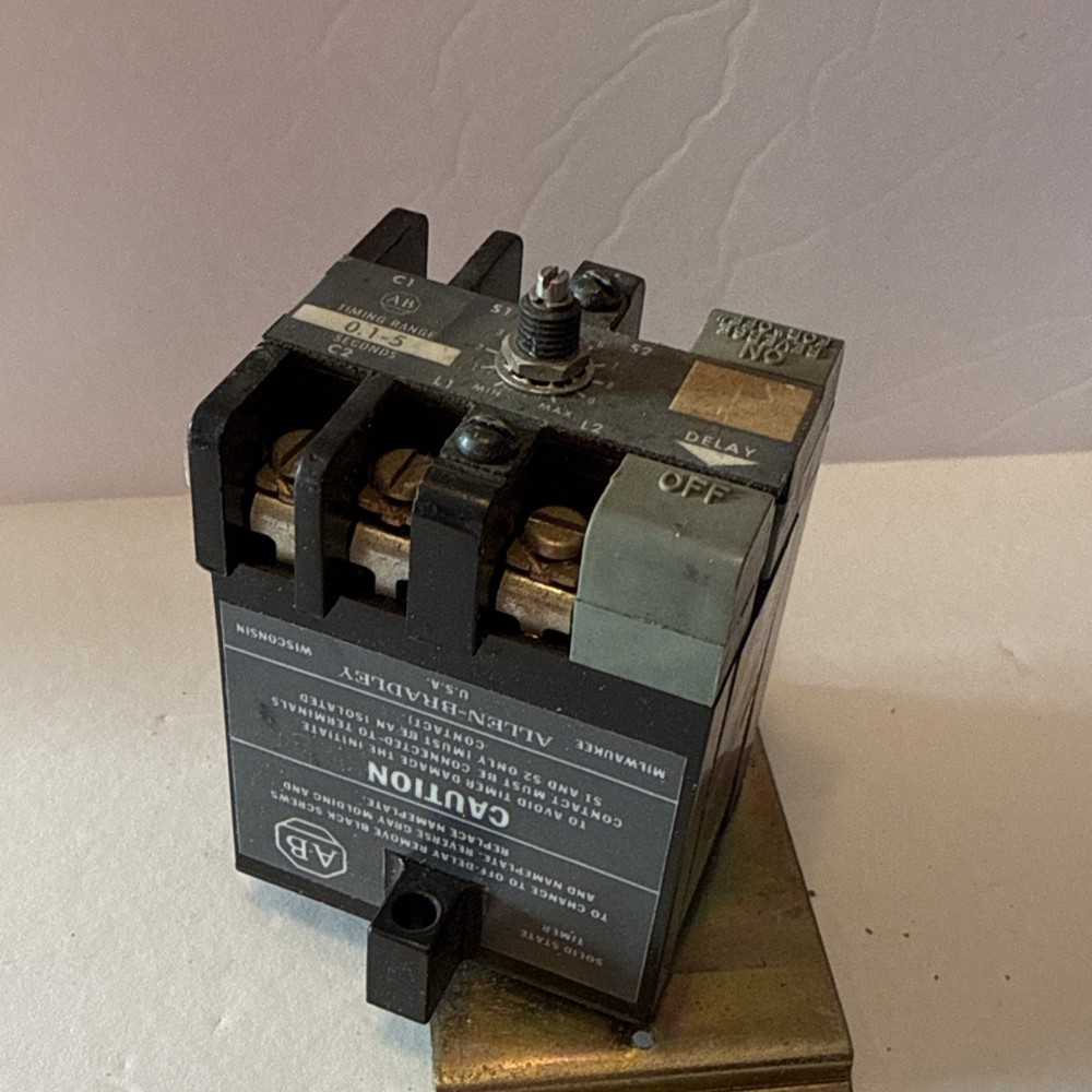 Allen-Bradley 852S-NSA Series G Solid State Timing Relay