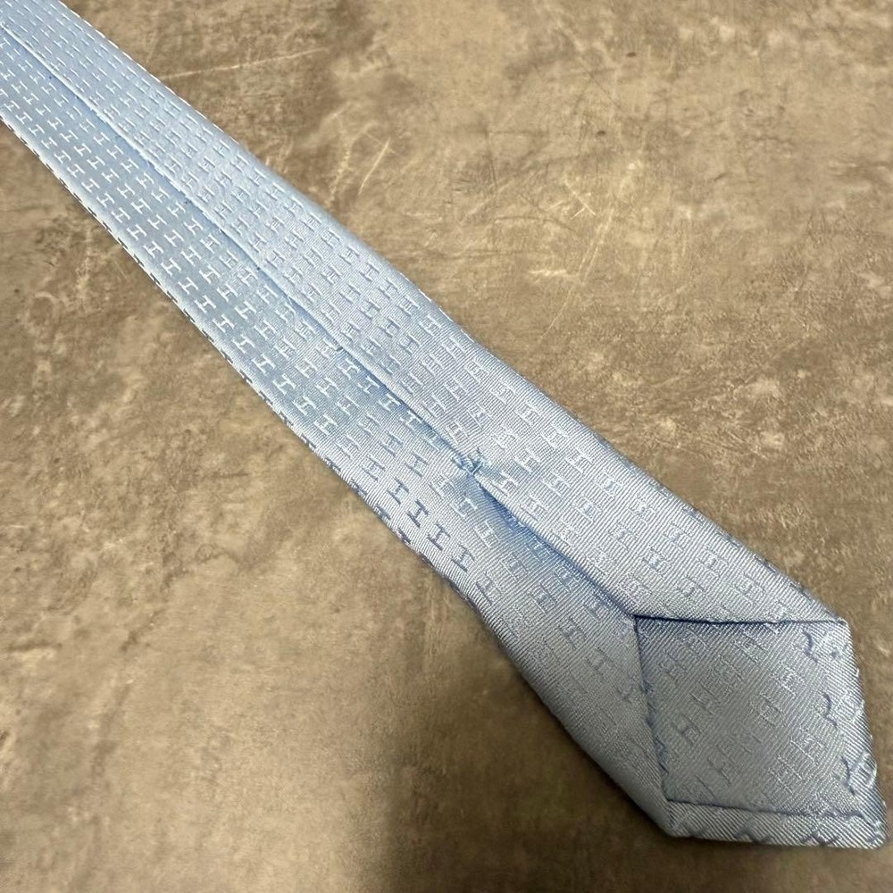HERMES tie light blue fasone H pattern