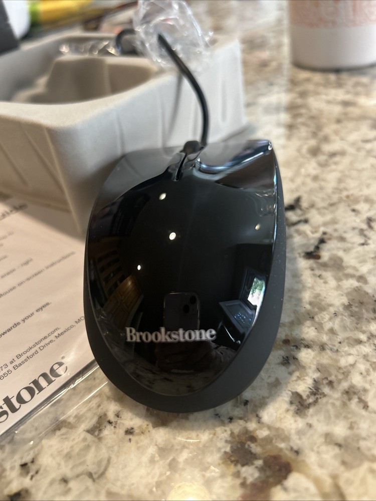 NEW~Brookstone Scanner Mouse USB (Scans Documents, Photos, Receipts)