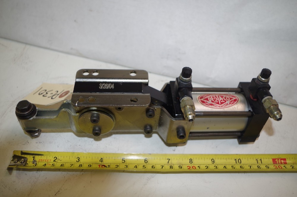 DESTACO PNEUMATIC HOLD DOWN CLAMP    CODE: PC-301