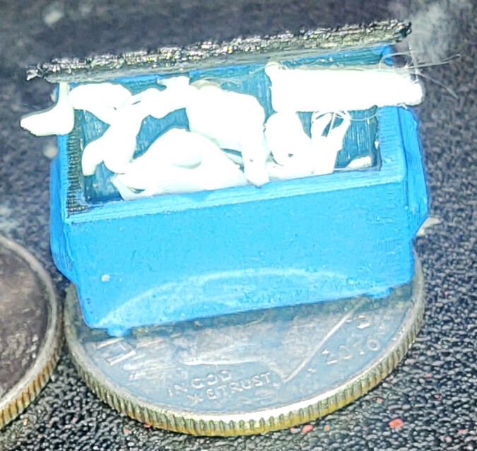 6 N Scale Dumpster and Lids N1027