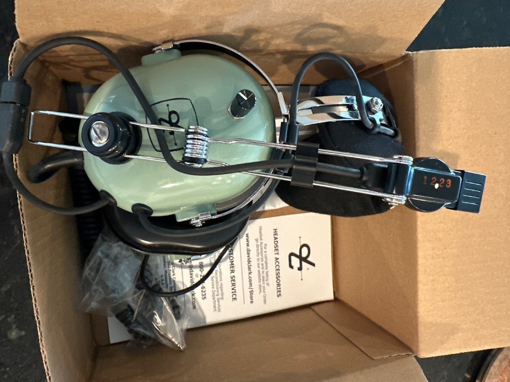 David Clark Model H10-76 Pilot Aviation Headset MINT TESTED
