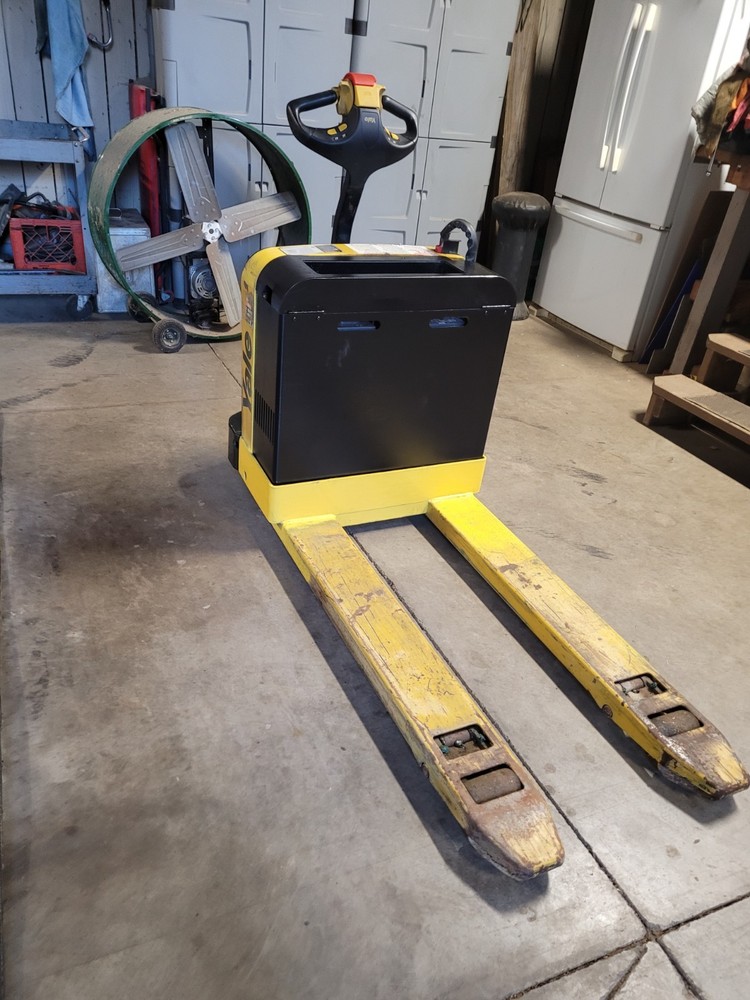 Yale Pallet Jack