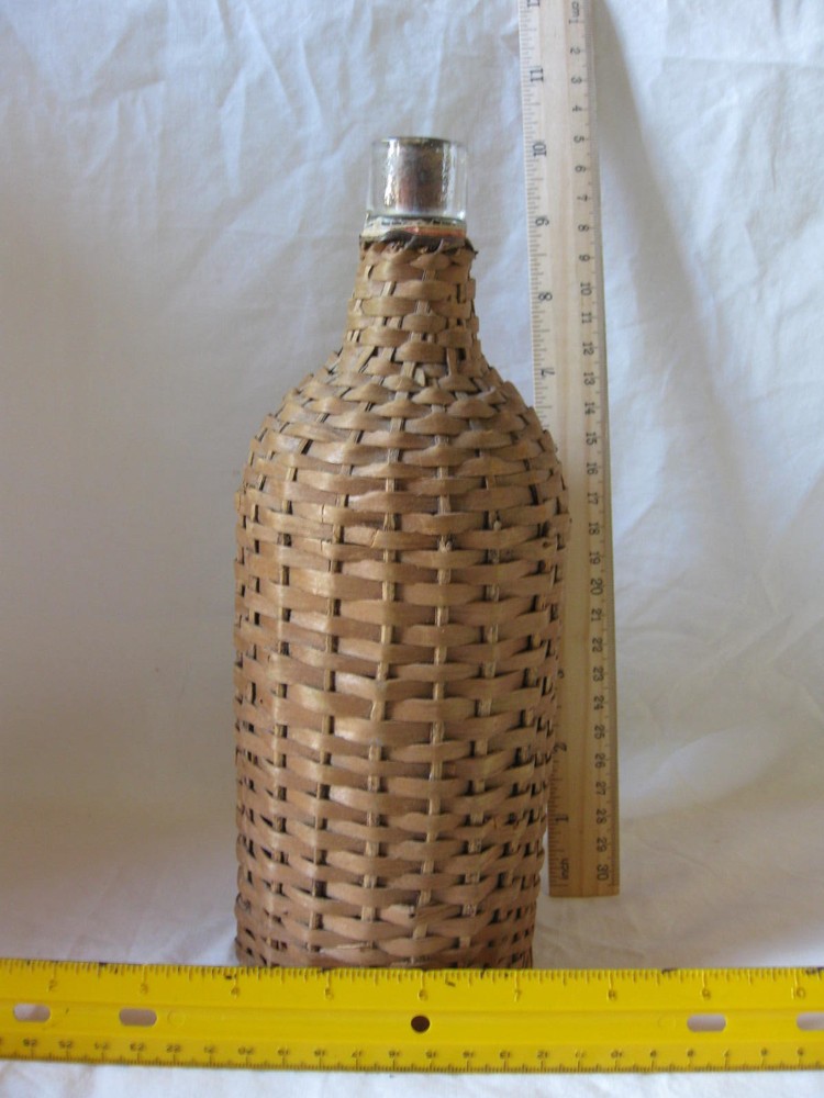 BOTTLE WITH HANDWOVEN WICKER WRAP. DEMIJOHN, 10"