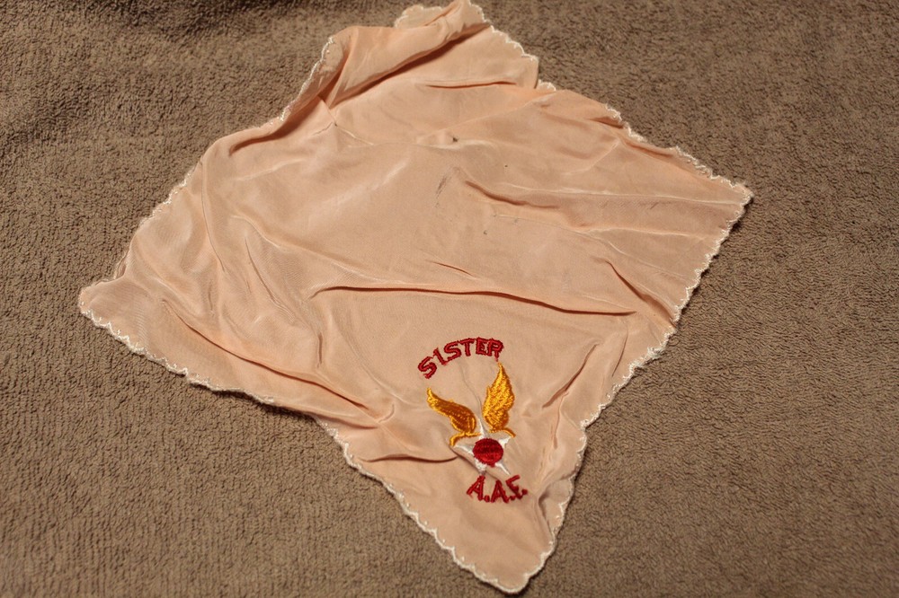 Original WW2 U.S. AAF "Sister" Pink Silk Gift Hankie/Napkin