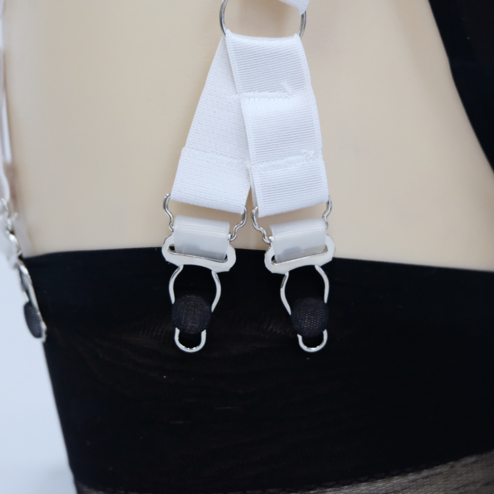 Luxallacki Stretchy 6 Straps Garter Belt with 12 Metal Claws for Women Lingerie