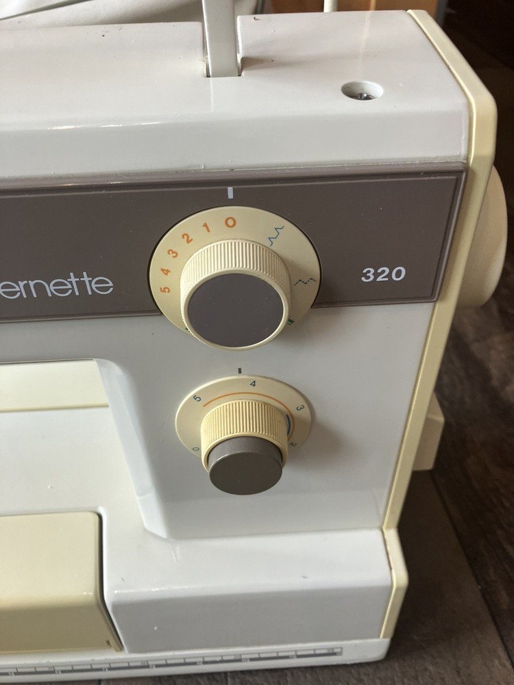 Untested Bernette 320 200 B Sewing Machine No Power Cord