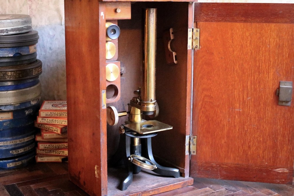 Antique 19th.C Brass Laboratory Microscope