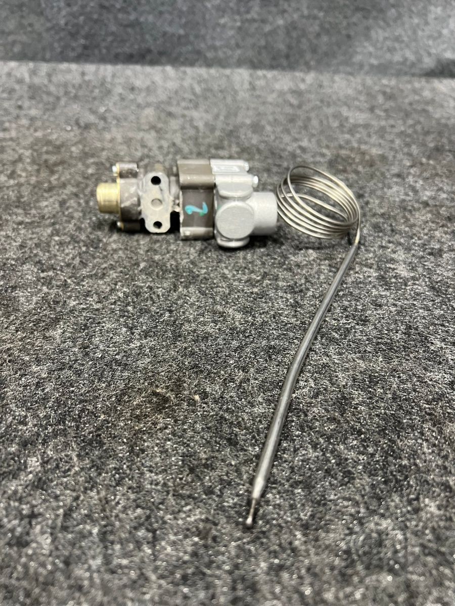 ROBERTSHAW BJWA25PC--06-36 Gas Thermostat. No Box