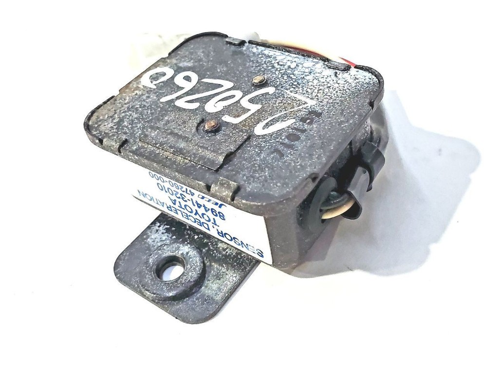 1988 Toyota Celica OEM 89441-32010 Sensor Deceleration Control Module
