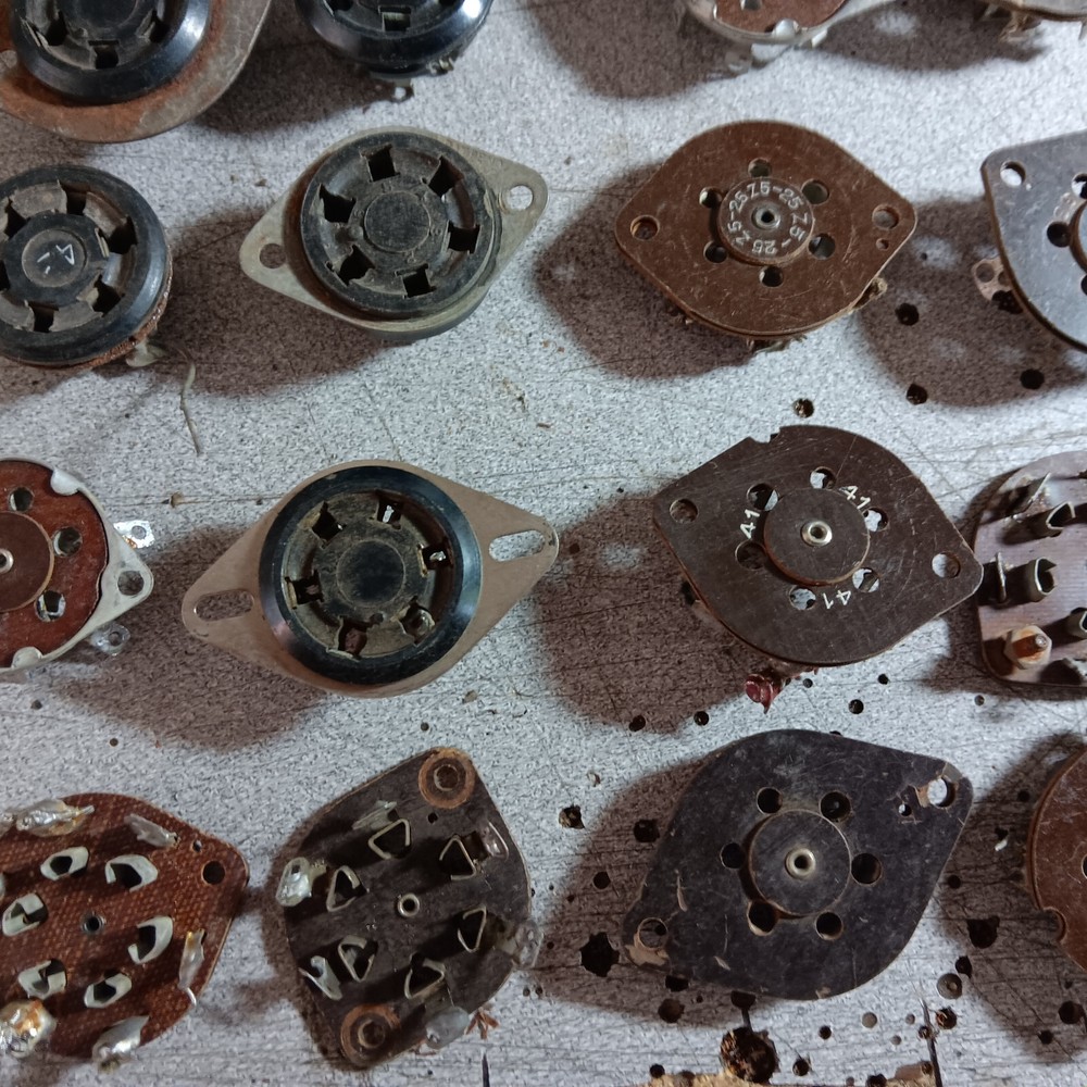 Sockets: 4, 5, 6, 7, PINS Problems? Contact me.