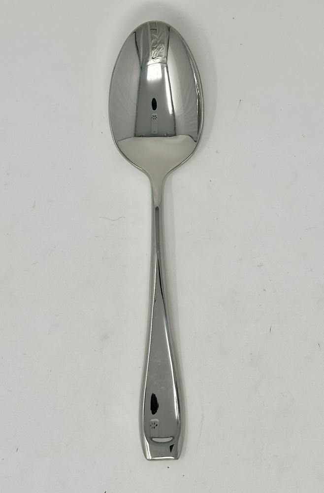 Oneida Lagen Solid Serving Spoon 8 7/8"