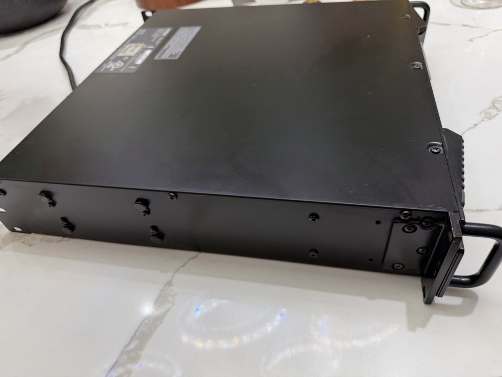 Yamaha TX6n Power amp , DSP and network control technologies