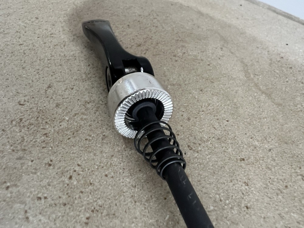 Skewer Front Wheel Quick Release 9x 135mm Black with Silver Casing