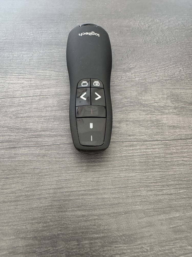 Logitech R-R0008 Wireless R400 Presentation Remote Clicker