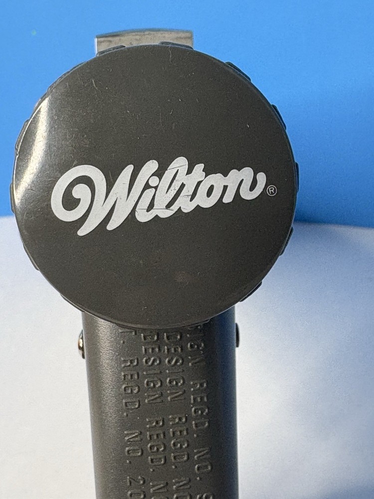 Wilton Spritz Cookie Press With 12 Disc Design Large Barrel Easy Squeeze Trigger
