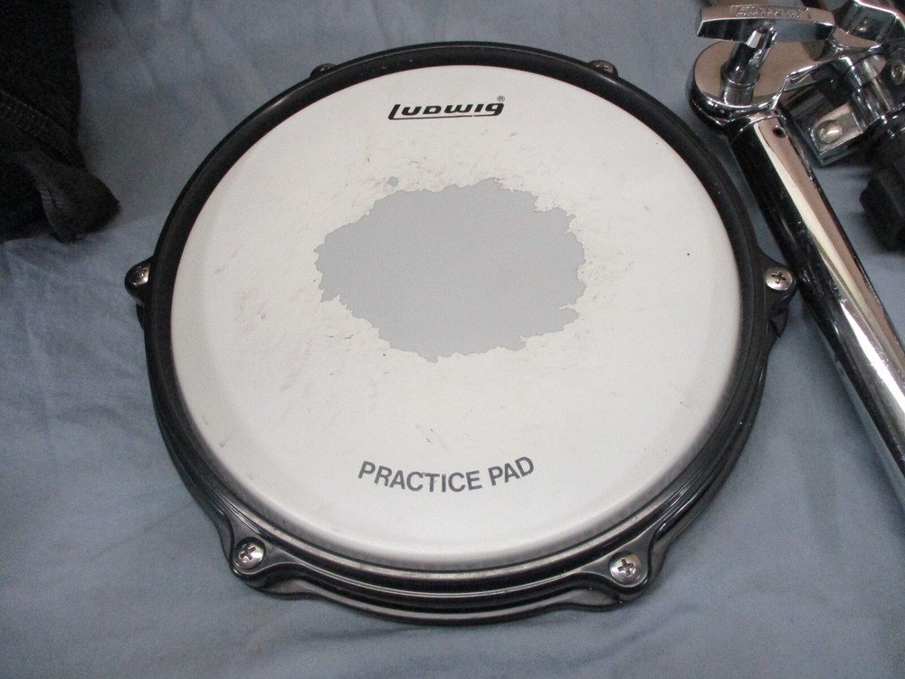 Ludwig 32-Key Xylophone Bell Drum Pad Percussion Kit with Rolling Case & Stands
