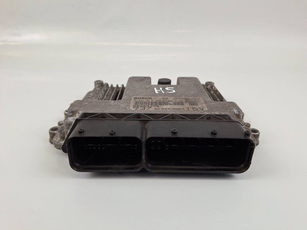 Alfa Romeo GT 2005 Engine Control Module ECU 55204756 BVV558